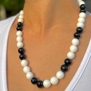 Black &White Necklace